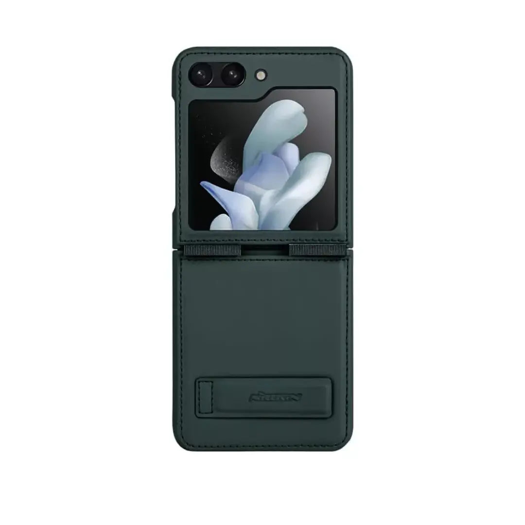 Funda de Cuero Vegano Nillkin Qin con Parante para Galaxy Z Flip 5 - Verde Olivo